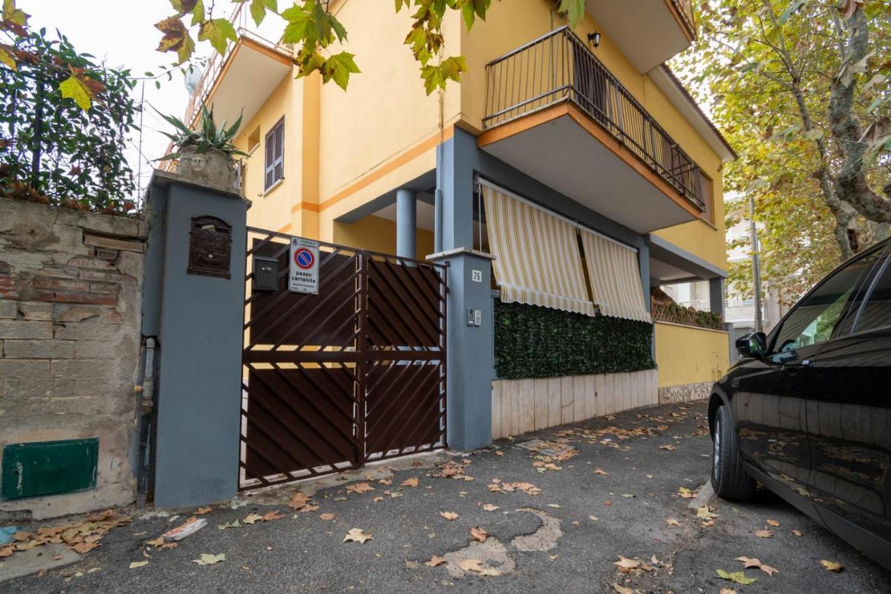 Casa Ilaria Apartment Ladispoli Exterior photo
